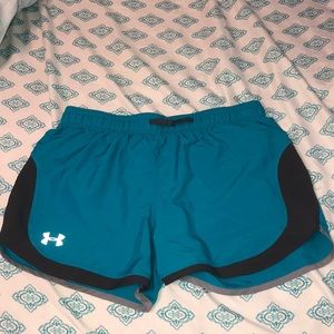 Under Armour Shorts Youth XL